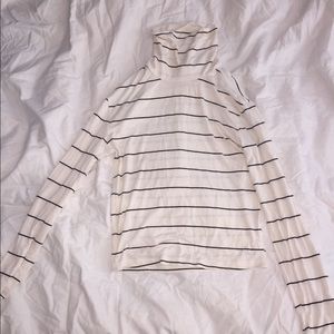 Forever 21 striped turtle neck S